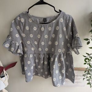 SHEIN Black & White Gingham Daisy Peplum Top